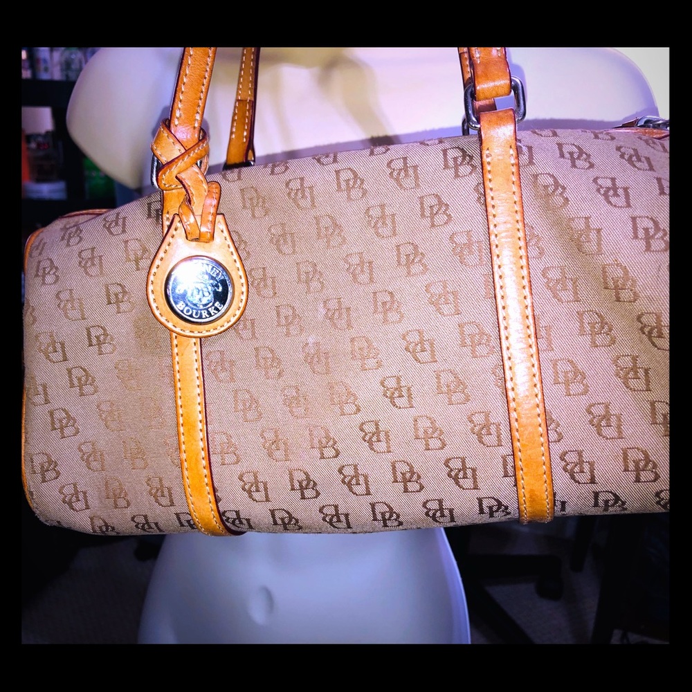 Great small Dooney shoulder bag